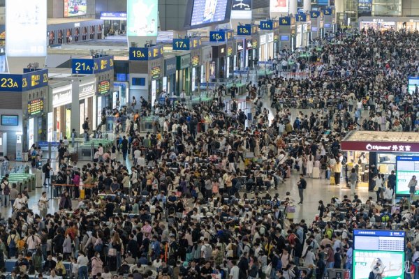乐盈配资 城事 | 77万！铁路上海站迎“五一”客流最高峰
